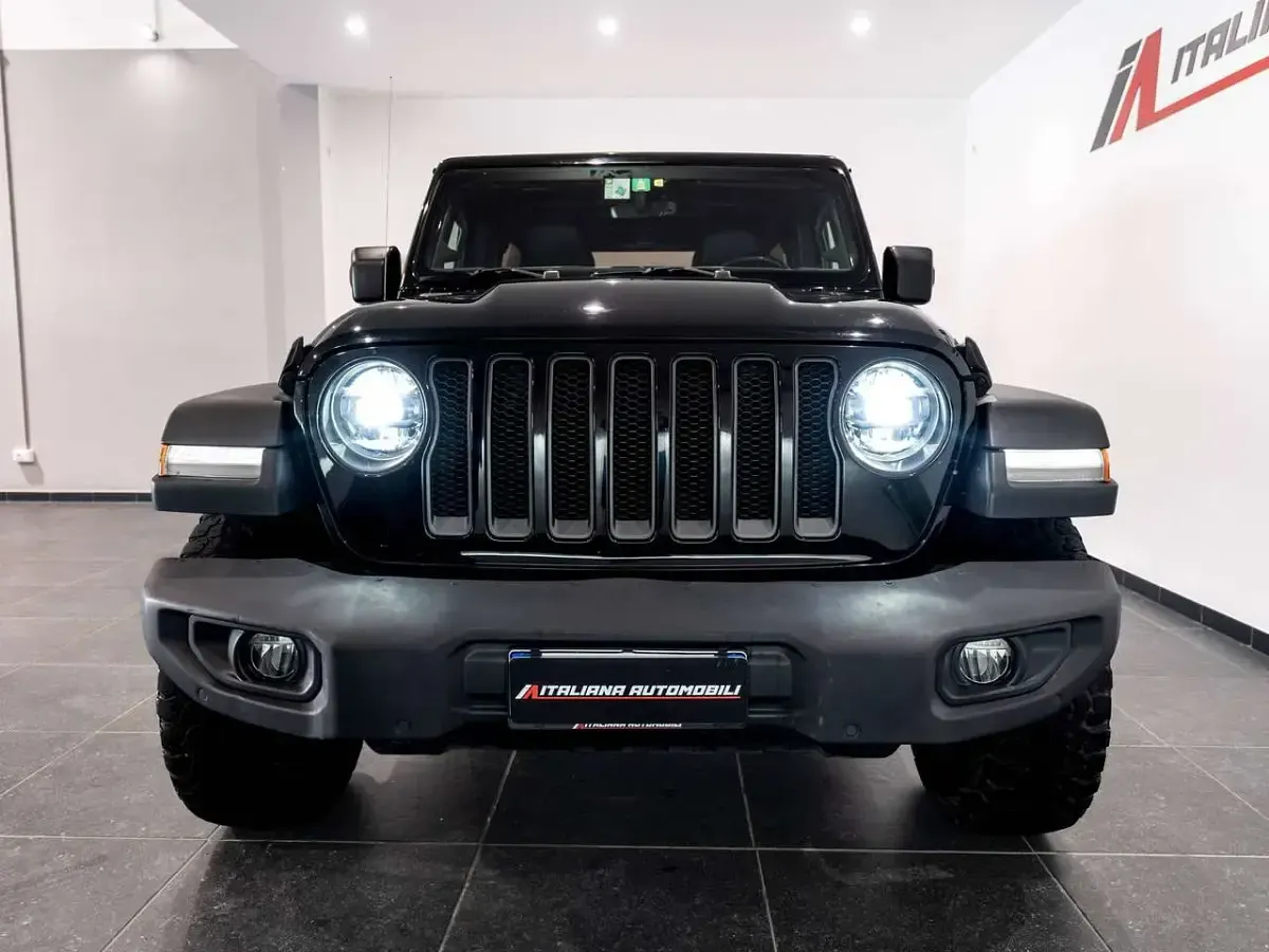 Usata Jeep Wrangler Unlimited Rubicon 200 CV (147 kW) 2019 Nero SUV