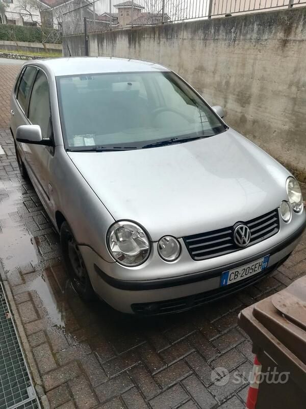 Usata VW Polo 80 CV (58 kW) 2002 Grigio Utilitaria