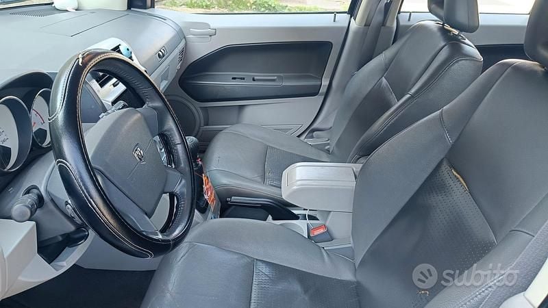 Usata Dodge Caliber 140 CV (102 kW) 2008 Grigio Utilitaria