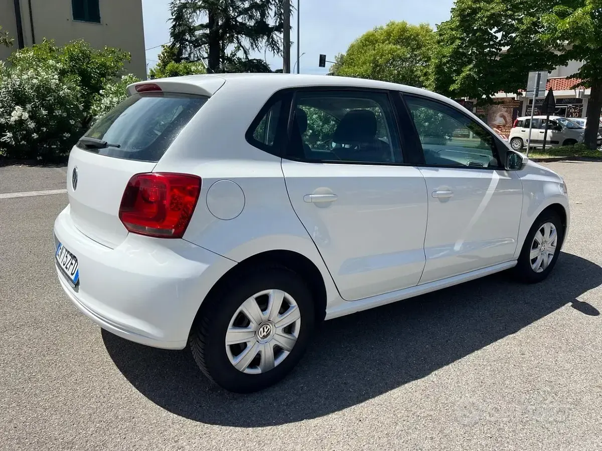 Usata VW Polo Trendline 60 CV (44 kW) 2012 Bianco Utilitaria