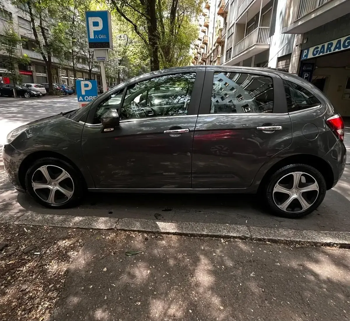 Usata Citroën C3 Feel 75 CV (55 kW) 2016 Grigio Berlina