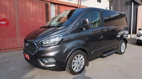 Usata Ford Tourneo Titanium 131 CV (96 kW) 2022 Grigio scuro Monovolume