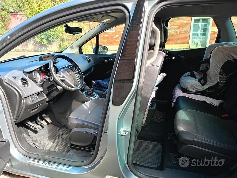 Usata Opel Meriva 110 CV (80 kW) 2014 Grigio Monovolume