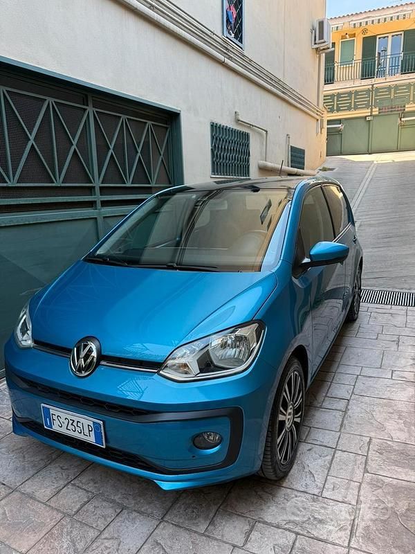 Usata VW up! 75 CV (55 kW) 2018 Blu Utilitaria