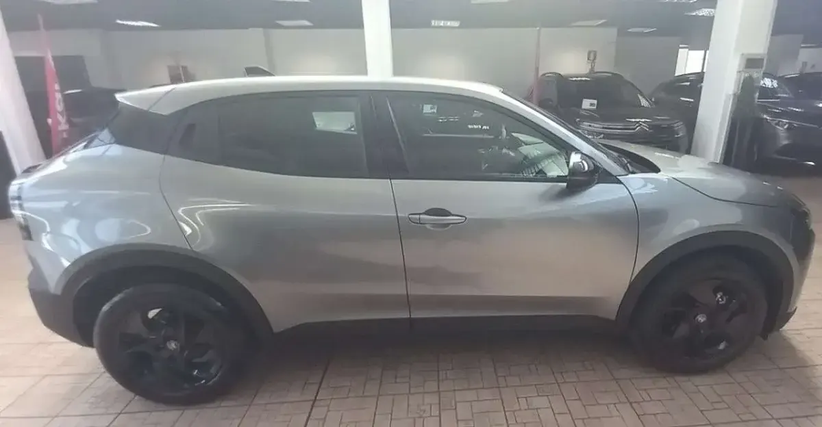 Usata Alfa Romeo GT Junior 136 CV (100 kW) 2024 Grigio SUV