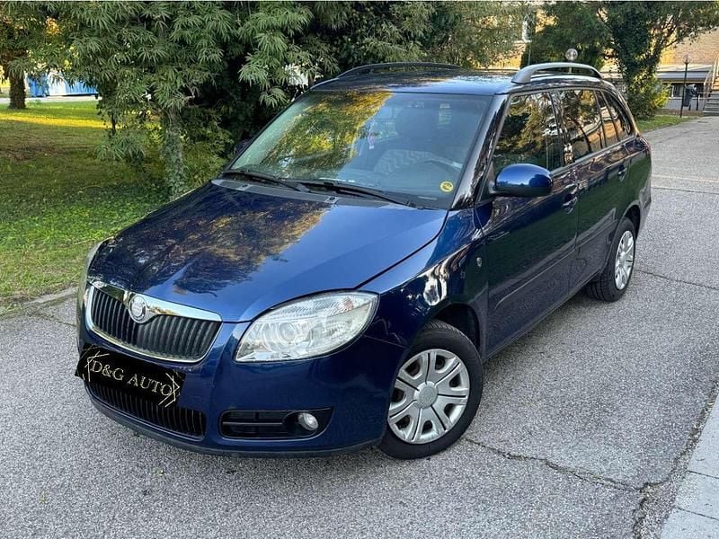 Blu/azzurro Usata 2008 Skoda Fabia Comfort Station wagon | 2850 € (Molto cara) - Immagine 1/4