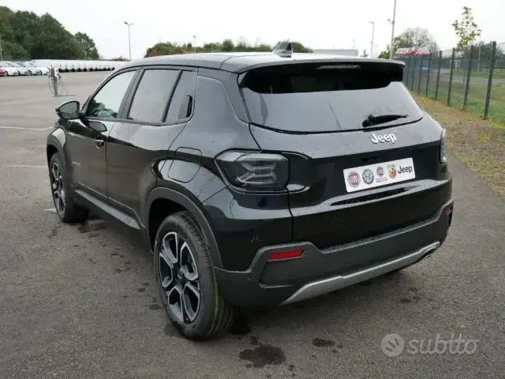 Nuova Jeep Avenger Summit 101 CV (74 kW) 2025 Nero SUV