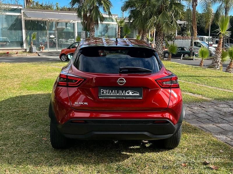 Usata Nissan Juke Acenta 114 CV (83 kW) 2023 Rosso SUV