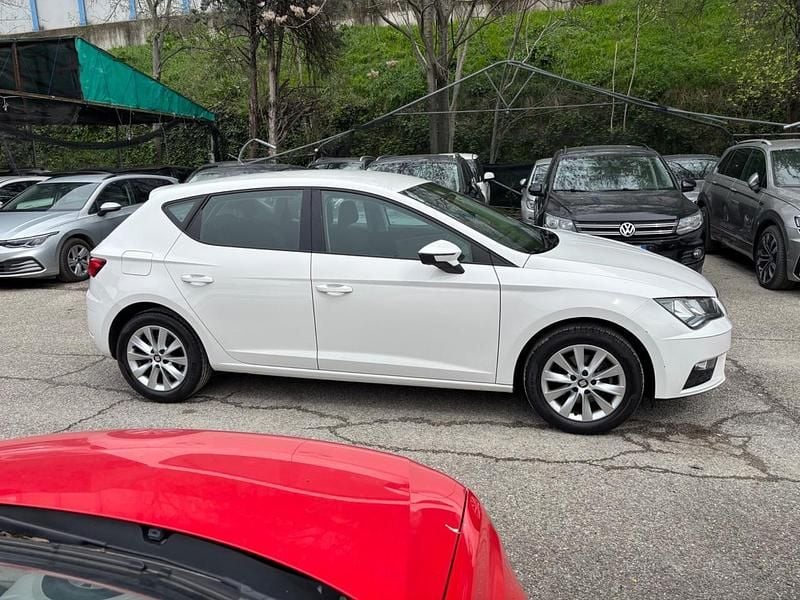 Usata Seat Leon Style 115 CV (84 kW) 2020 Bianco Berlina