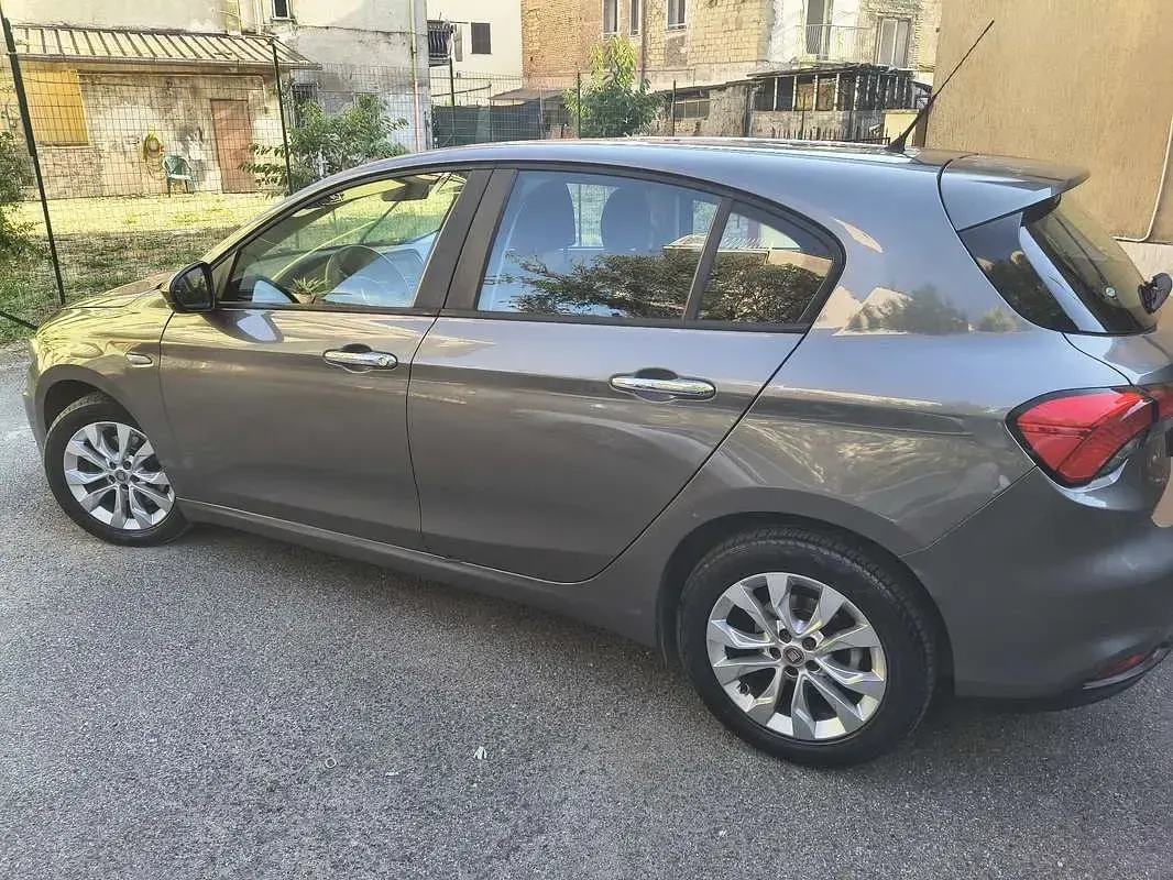 Usata Fiat Tipo Easy 95 CV (69 kW) 2018 Berlina