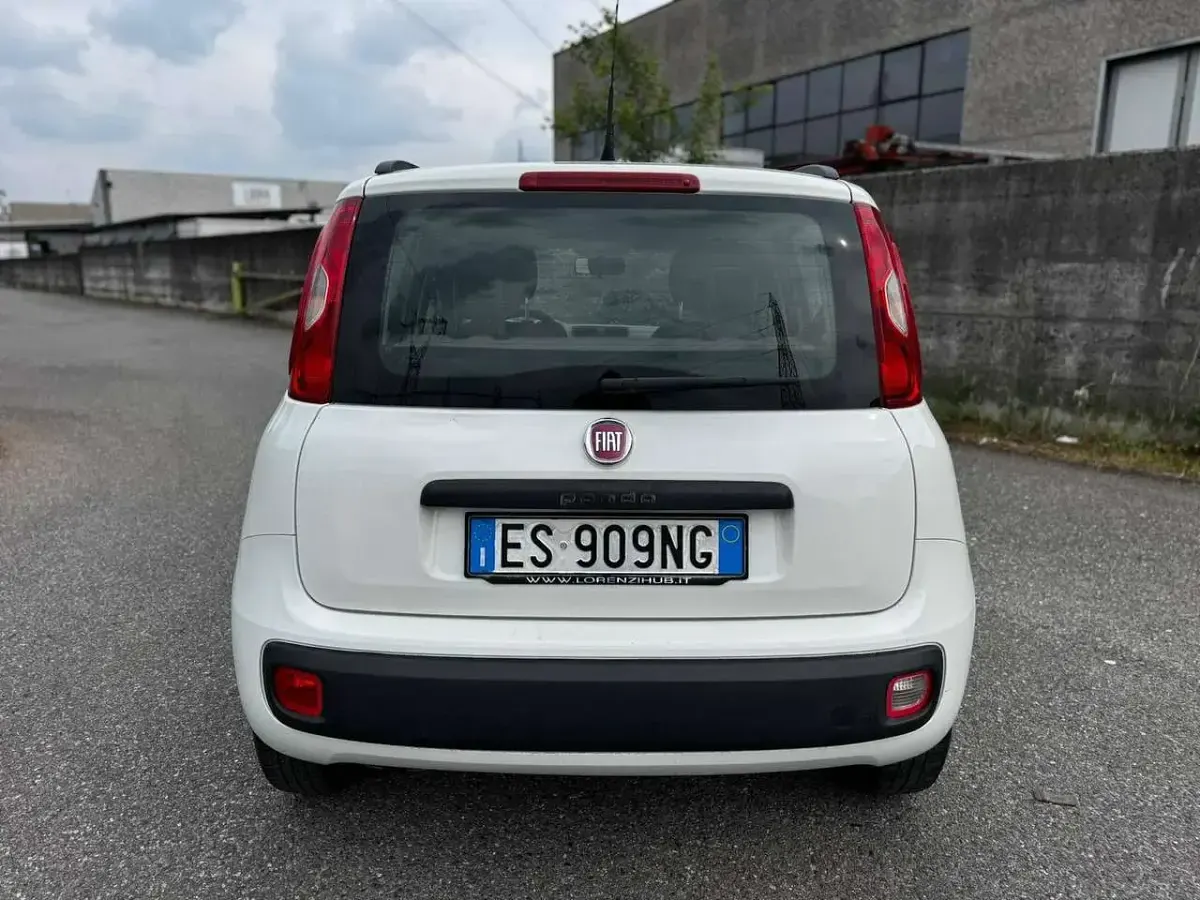 Usata Fiat Panda Lounge 75 CV (55 kW) 2013 Bianco Utilitaria