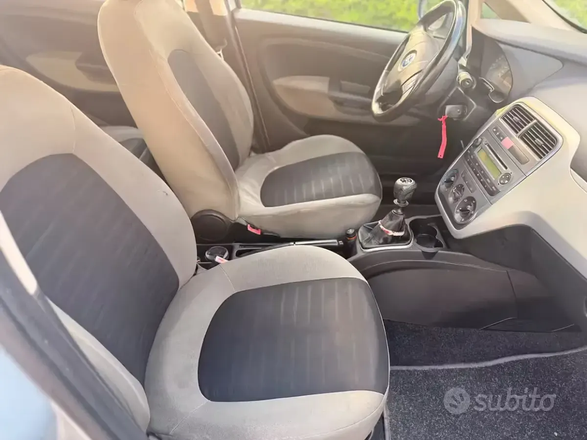 Usata Fiat Grande Punto Active 65 CV (47 kW) 2007 Grigio Utilitaria
