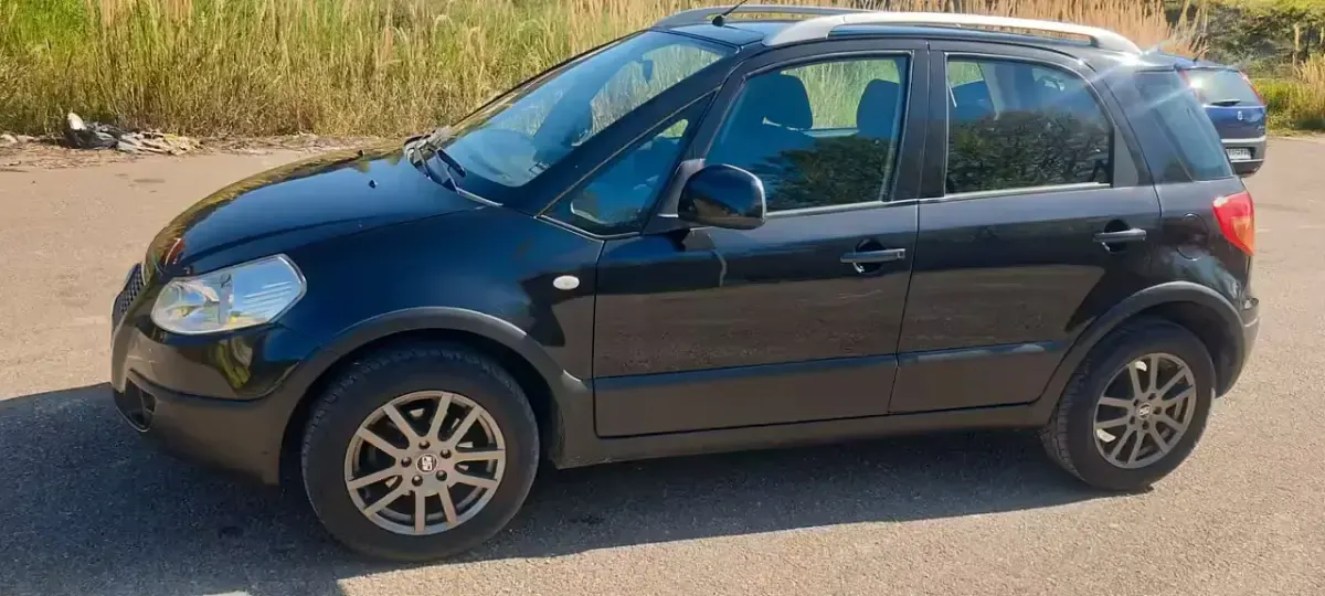 Usata Fiat Sedici 107 CV (78 kW) 2008 Nero SUV