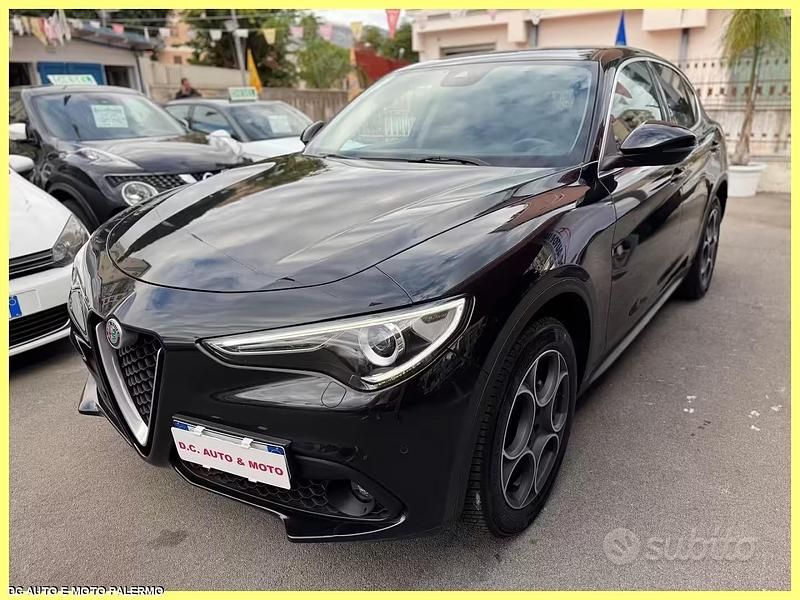 Usata Alfa Romeo Stelvio Super 210 CV (154 kW) 2018 Nero SUV