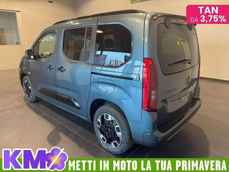 Nuova Fiat Doblò 101 CV (74 kW) 2025 Blu volare (metallizzato) Monovolume