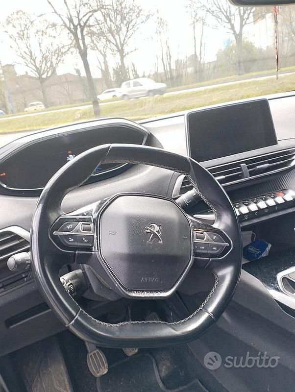 Usata Peugeot 3008 Active 130 CV (95 kW) 2019 Grigio SUV