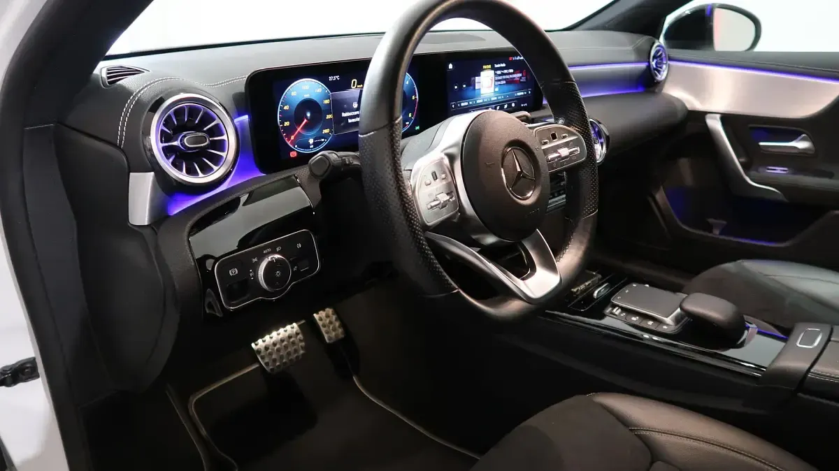Usata Mercedes A180 Premium 116 CV (85 kW) 2021 Bianco Utilitaria
