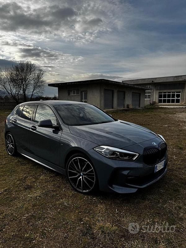 Usata BMW 1M M Sport 116 CV (85 kW) 2022 Grigio Coupé