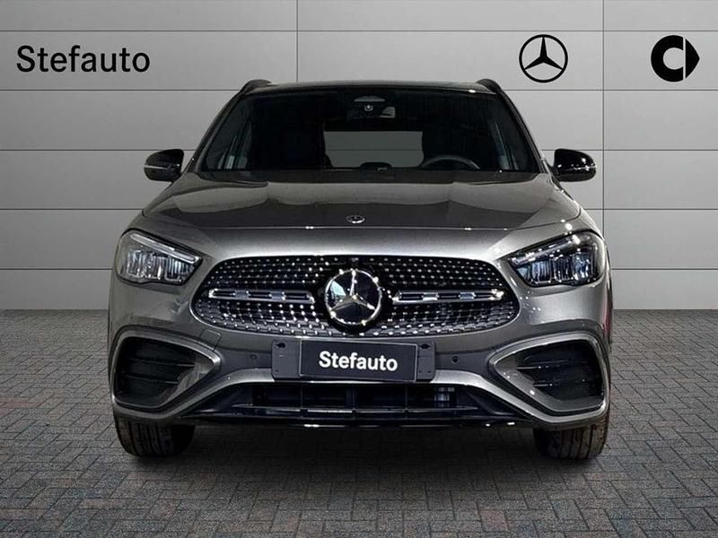 Nuova Mercedes GLA200 AMG line 150 CV (110 kW) 2026 Grigio montagna SUV