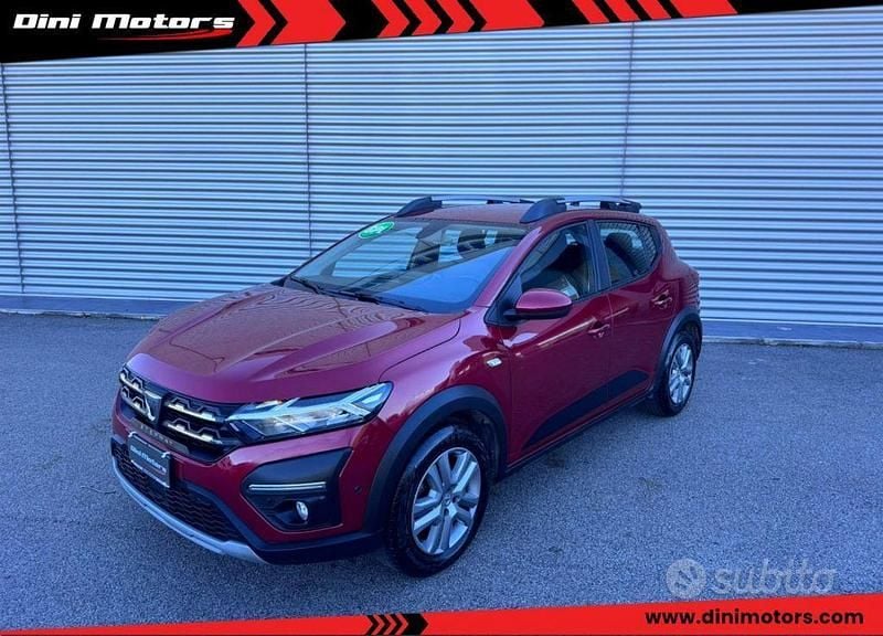 Usata Dacia Sandero Expression 101 CV (74 kW) 2022 Bordeaux Berlina