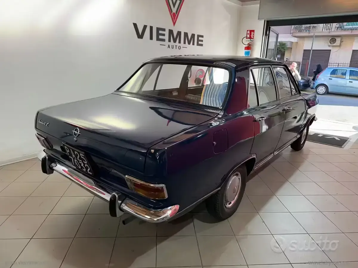 Usata Opel Kadett 1960 Blu Berlina