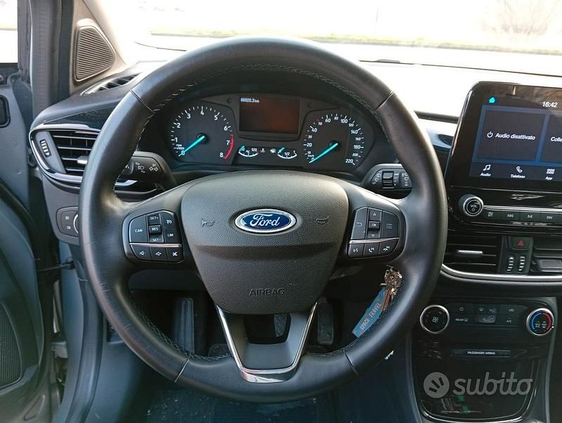 Usata Ford Puma 95 CV (69 kW) 2021 Grigio SUV