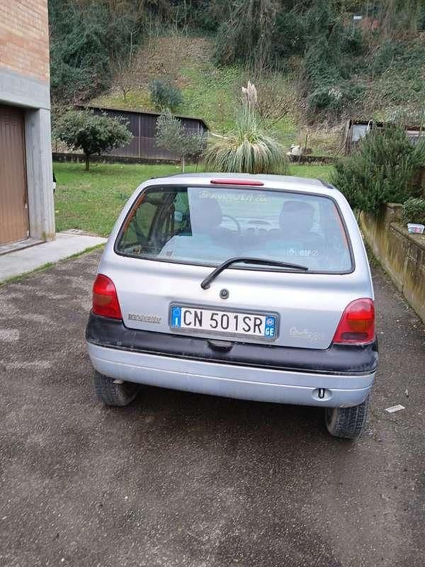 Usata Renault Twingo 75 CV (55 kW) 2004 Utilitaria