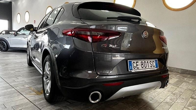 Usata Alfa Romeo Stelvio Business 190 CV (139 kW) 2021 Grigio SUV