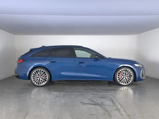 Usata Audi A5 S-Line 204 CV (150 kW) 2024 Blu Station wagon