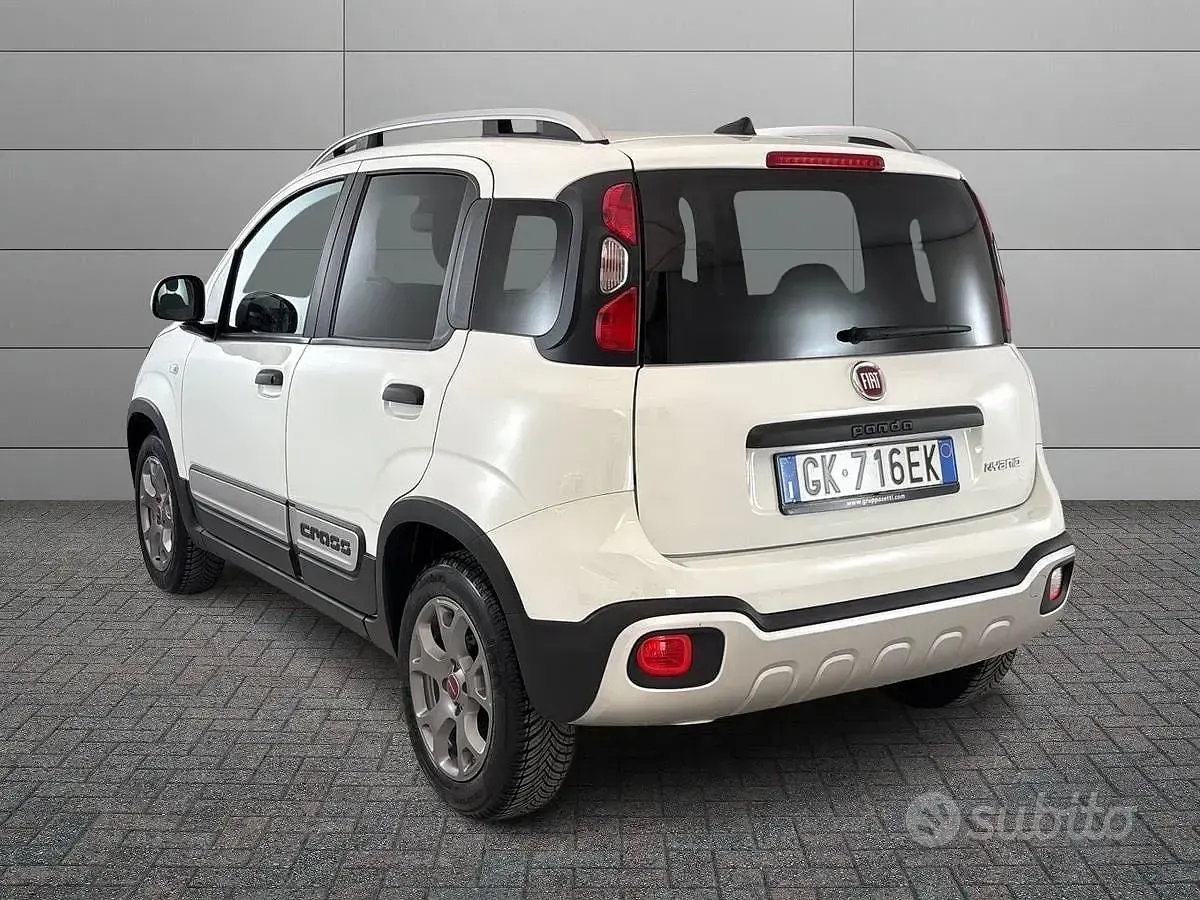 Usata Fiat Panda Cross Cross 69 CV (50 kW) 2022 Bianco Utilitaria