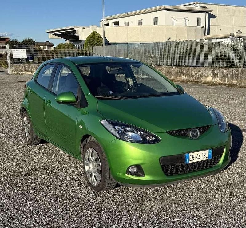 Usata Mazda 2 75 CV (55 kW) 2010 Berlina