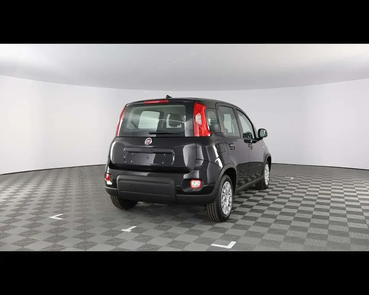 Nuova Fiat Panda 69 CV (50 kW) 2025 Nero cinema Utilitaria