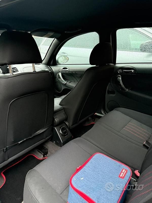 Usata Alfa Romeo 147 150 CV (110 kW) 2007 Grigio Utilitaria