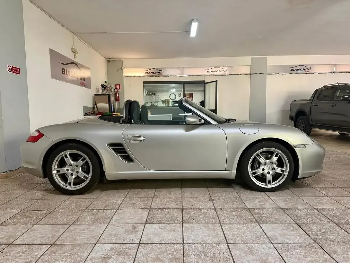 Usata Porsche Boxster 239 CV (175 kW) 2005 Grigio Cabrio