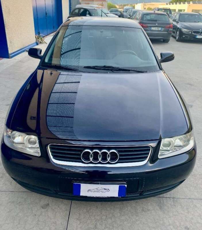 Usata Audi A3 Attraction 125 CV (91 kW) 2001 Blu metallizzato Berlina
