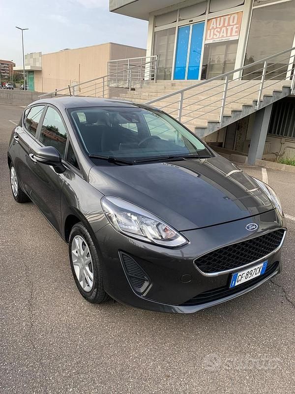 Usata Ford Fiesta 75 CV (55 kW) 2021 Grigio Utilitaria