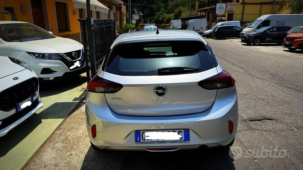 Usata Opel Corsa Edition 102 CV (75 kW) 2022 Grigio Utilitaria