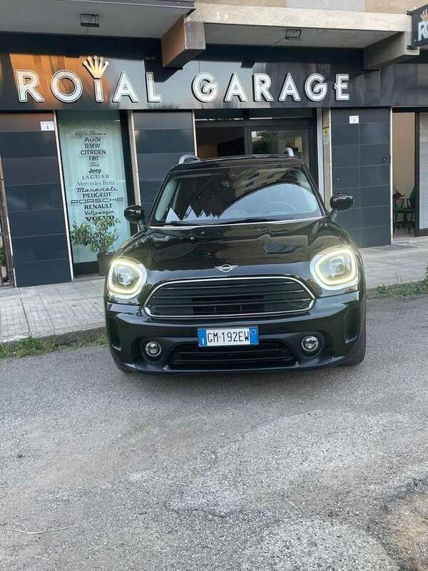 Nero Usata 2022 Mini Cooper D Countryman Classic SUV | 29.500 € (Cara) - Immagine 1/4
