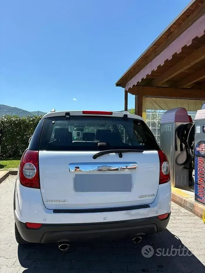 Usata Chevrolet Captiva LT 163 CV (119 kW) 2013 Bianco SUV