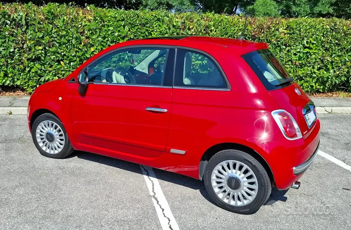 Usata Fiat 500 Lounge 69 CV (50 kW) 2013 Rosso Utilitaria