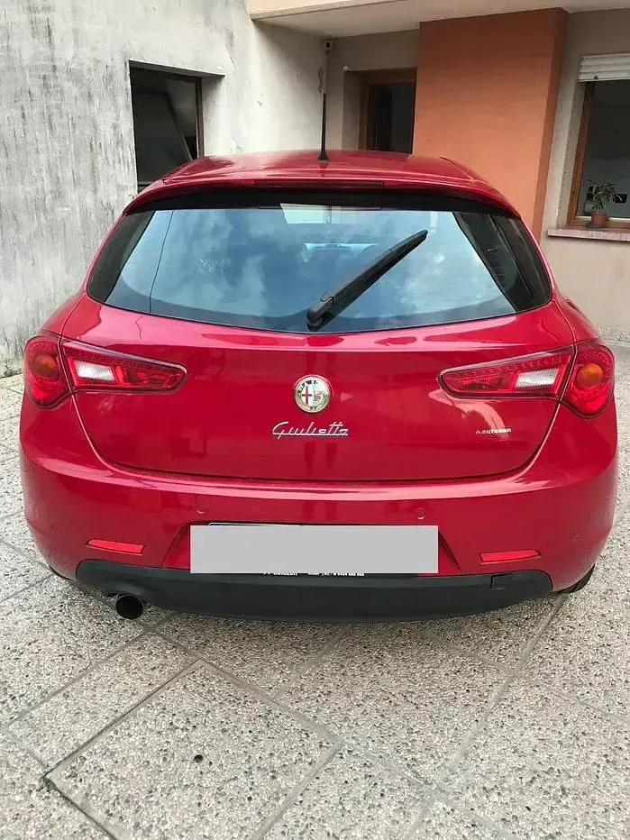 Usata Alfa Romeo Giulietta 109 CV (80 kW) 2008 Rosso Utilitaria