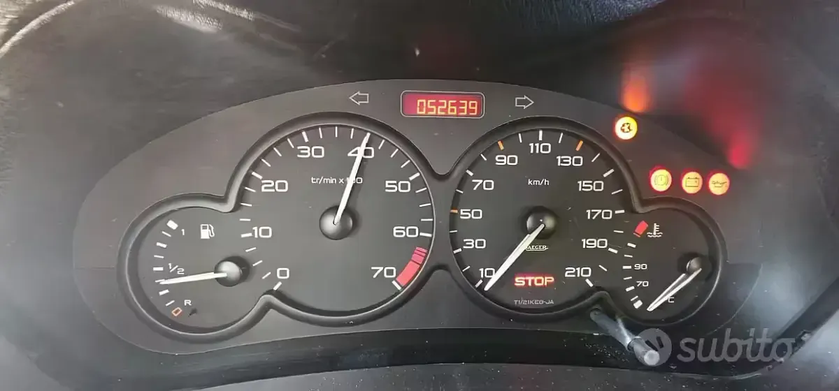 Usata Peugeot 206 75 CV (55 kW) 2000 Rosso Berlina