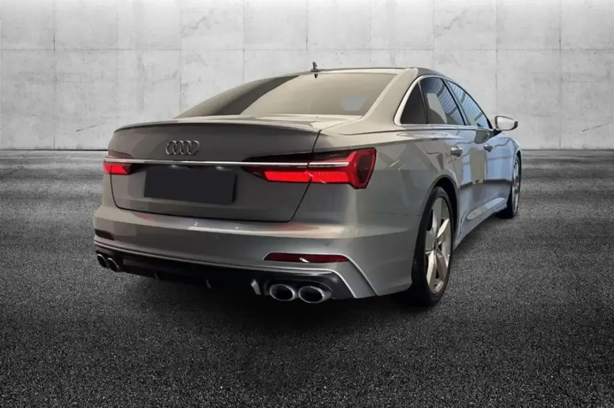 Usata Audi S6 344 CV (253 kW) 2022 Argento Berlina