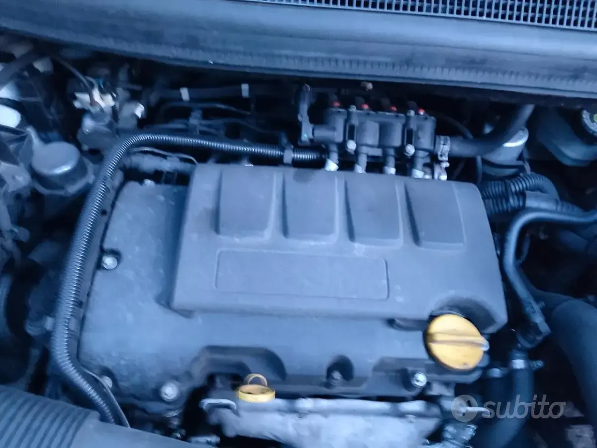 Usata Opel Meriva 120 CV (88 kW) 2017 Bianco Monovolume