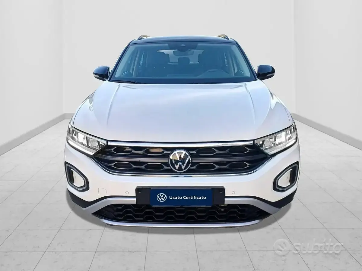 Usata VW T-Roc Life 116 CV (85 kW) 2024 Bianco SUV