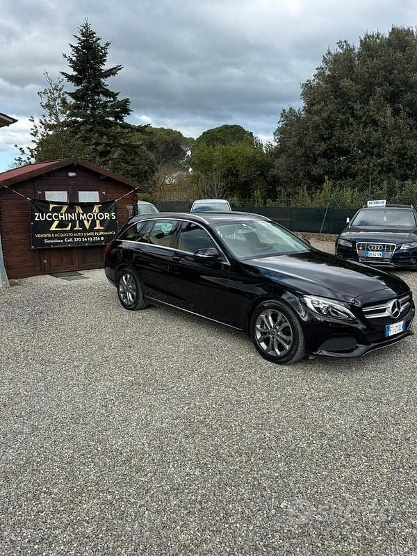 Usata Mercedes C220 Premium 170 CV (125 kW) 2018 Nero Station wagon