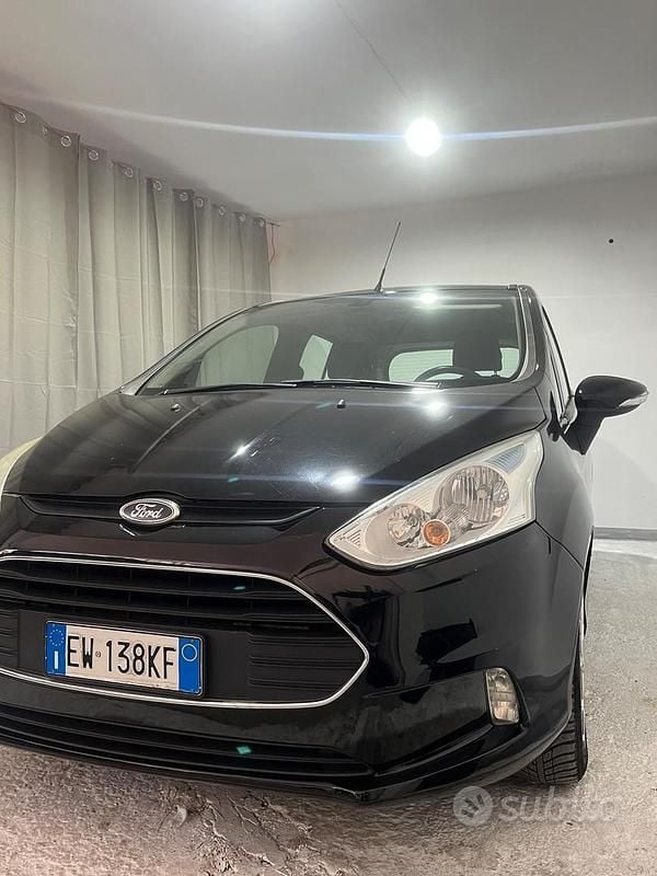 Usata Ford B-MAX Business Edition 90 CV (66 kW) 2014 Nero Monovolume