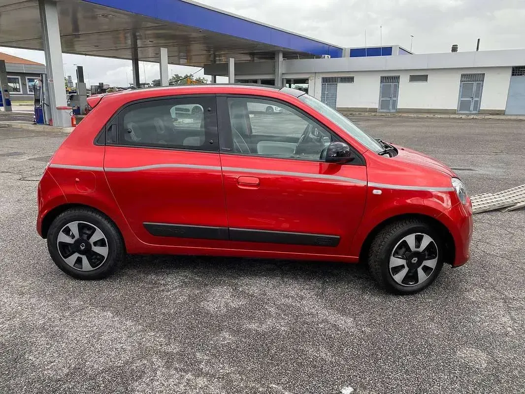 Usata Renault Twingo LIMITED 69 CV (50 kW) 2019 Utilitaria