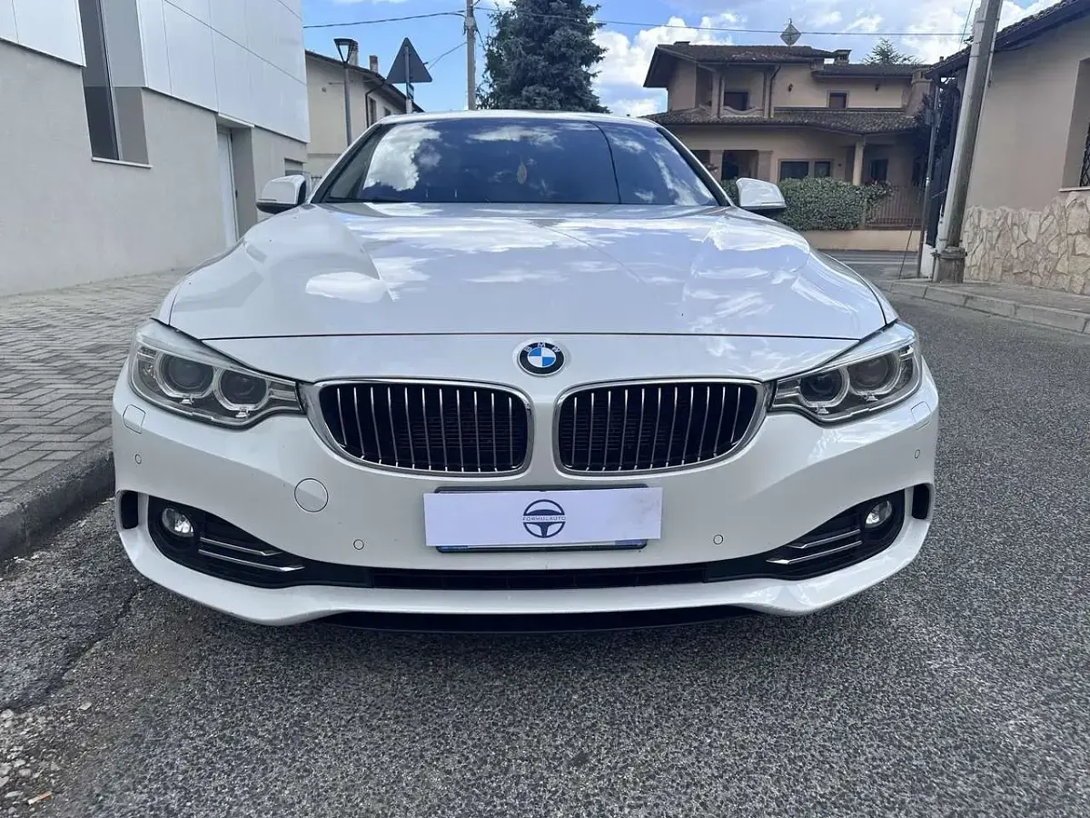 Usata BMW 420 Coupé Luxury Line 190 CV (139 kW) 2015 Bianco Coupé