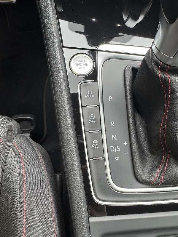 Usata VW Golf VII GTI 245 CV (180 kW) 2018 Nero Berlina